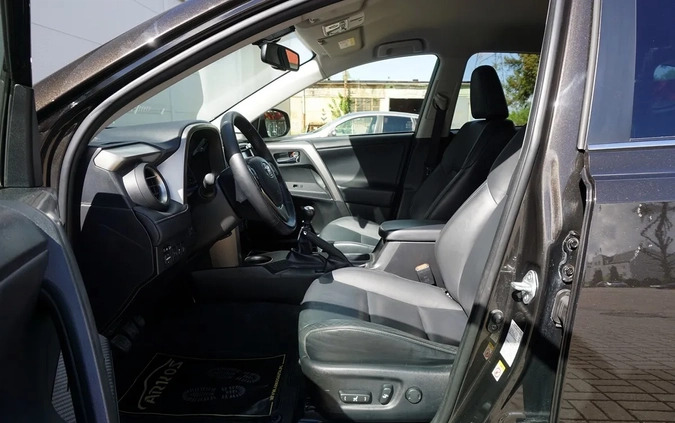 Toyota RAV4 cena 54900 przebieg: 137680, rok produkcji 2014 z Działdowo małe 781